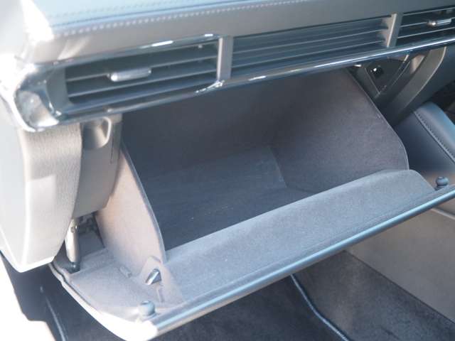 マツダ ＭＡＺＤＡ３　ファストバック ２．０ ２０Ｓ Ｌパッケージ R3年 (近畿) 99