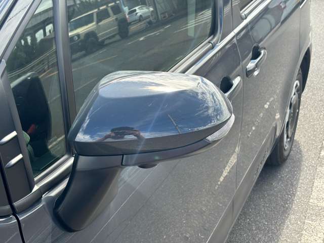 トヨタ シエンタ　ハイブリッド ハイブリッド １．５ Ｚ R4年 (中国) 99