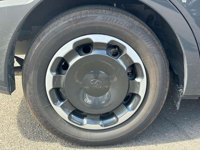 トヨタ シエンタ　ハイブリッド ハイブリッド １．５ Ｚ R4年 (中国) 99