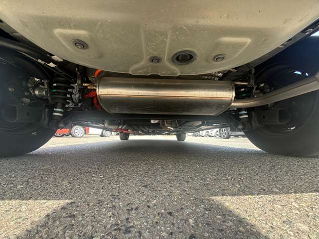 トヨタ シエンタ　ハイブリッド ハイブリッド １．５ Ｚ R4年 (中国) 99