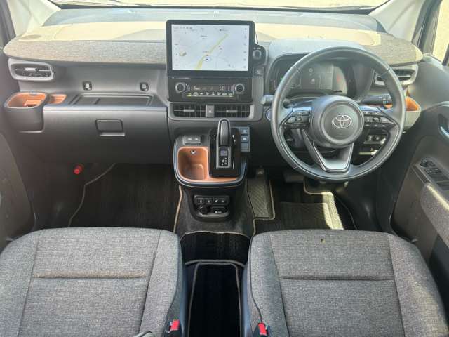 トヨタ シエンタ　ハイブリッド ハイブリッド １．５ Ｚ R4年 (中国) 99