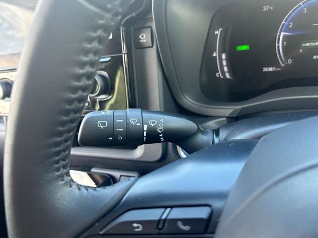 トヨタ シエンタ　ハイブリッド ハイブリッド １．５ Ｚ R4年 (中国) 99