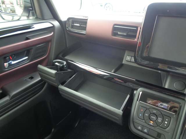 スズキ スペーシア　カスタム ６６０ カスタム ハイブリッド ＸＳターボ R6年 (中国) 99