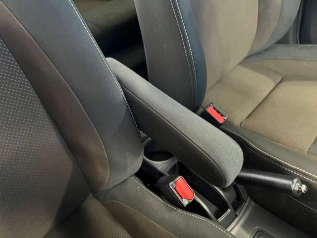 トヨタ アクア １．５ Ｇ R1年 (東北) 99