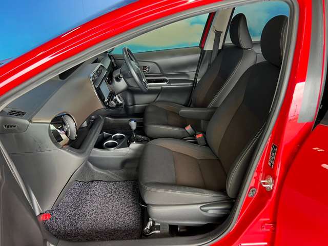 トヨタ アクア １．５ Ｇ R1年 (東北) 99