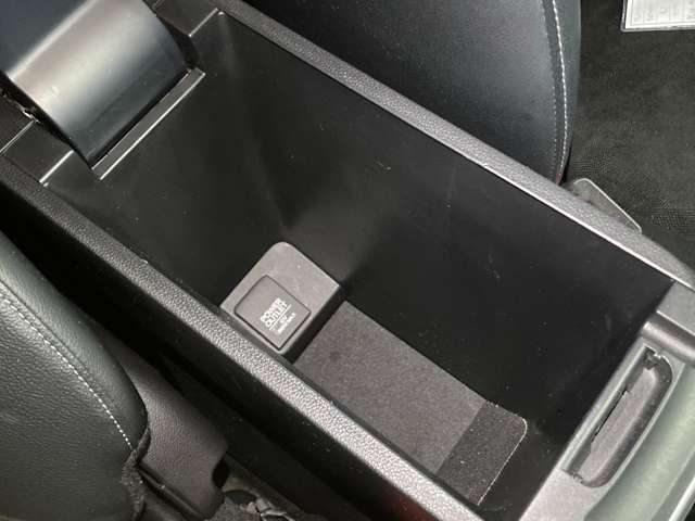 ホンダ シャトル １．５ ハイブリッド Ｘ ４ＷＤ H28年 (東北) 99