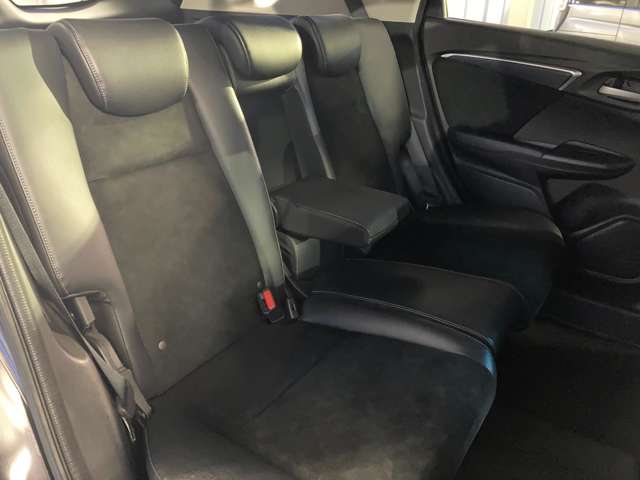 ホンダ シャトル １．５ ハイブリッド Ｘ ４ＷＤ H28年 (東北) 99