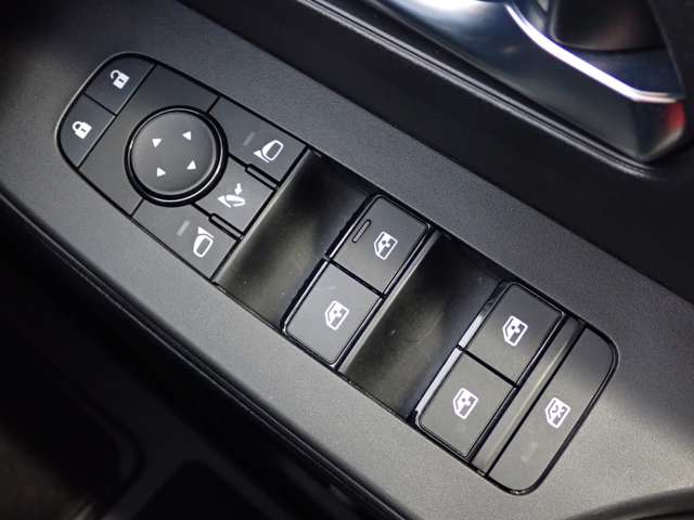 日産 セレナ １．４ Ｅ－ＰＯＷＥＲ ハイウェイスターＶ R5年 (関東) 99