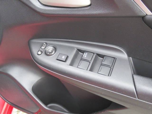 ホンダ フィット １．３ １３Ｇ Ｆ コンフォートエディション R1年 (関東) 99