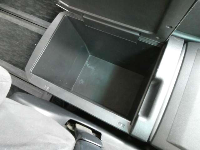 トヨタ アルファード ２．４ ２４０Ｓ プライムセレクションＩＩ ４ＷＤ H22年 (関東) 99