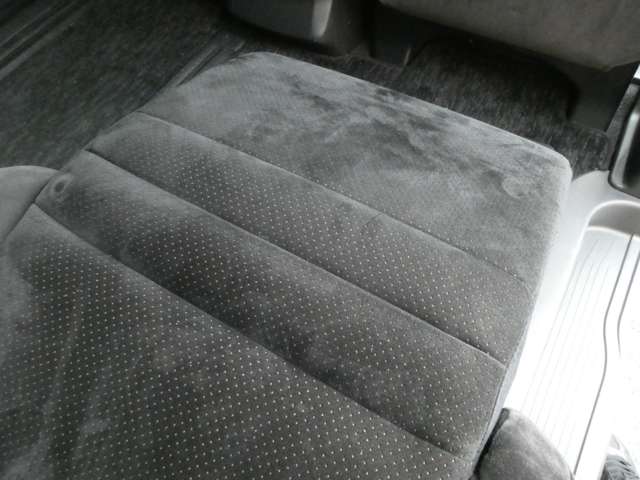 トヨタ アルファード ２．４ ２４０Ｓ プライムセレクションＩＩ ４ＷＤ H22年 (関東) 99