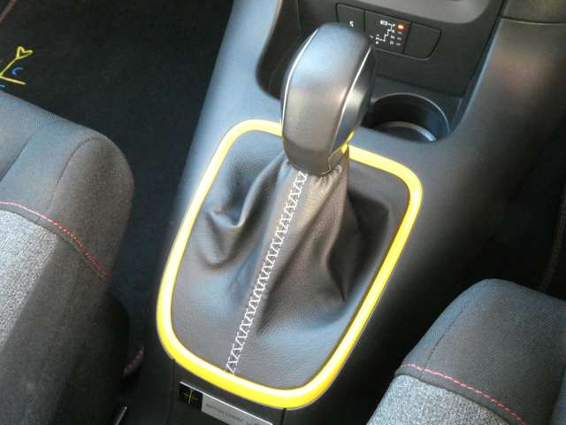 シトロエン Ｃ３ ＪＣＣ＋ R1年 (関東) 99