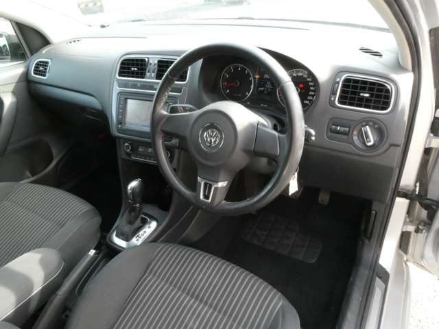 フォルクスワーゲン ポロ ＴＳＩ　ハイライン H23年 (関東) 99