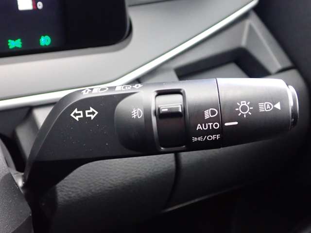 日産 ノート １．２ Ｘ R4年 (関東) 99