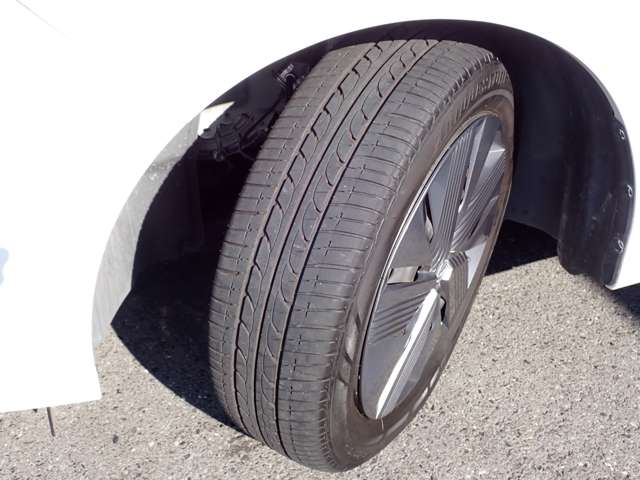 日産 ノート １．２ Ｘ R4年 (関東) 99