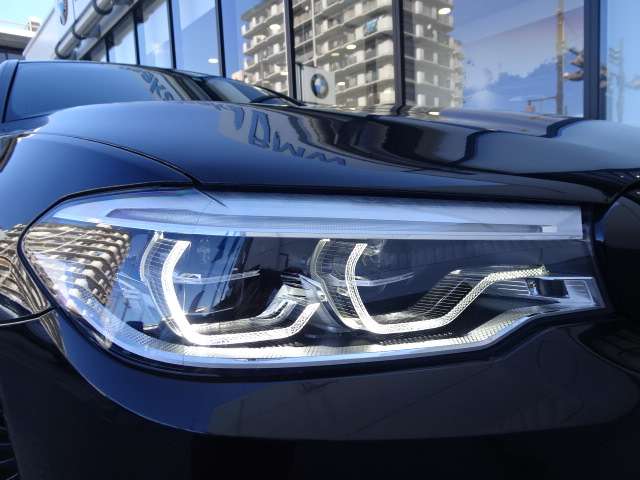 ＢＭＷ ５シリーズ ５２３ｉ　Ｍスポーツ R1年 (近畿) 99