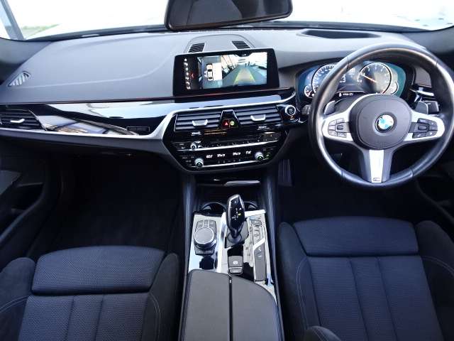 ＢＭＷ ５シリーズ ５２３ｉ　Ｍスポーツ R1年 (近畿) 99