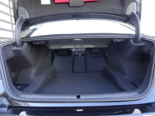 ＢＭＷ ５シリーズ ５２３ｉ　Ｍスポーツ R1年 (近畿) 99