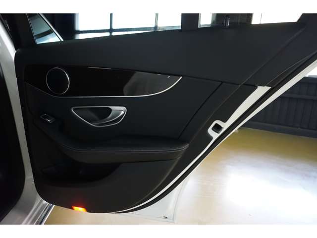 メルセデスベンツ Ｃクラスワゴン Ｃ２００ ４マチック アバンギャルド ４ＷＤ H29年 (北海道) 99