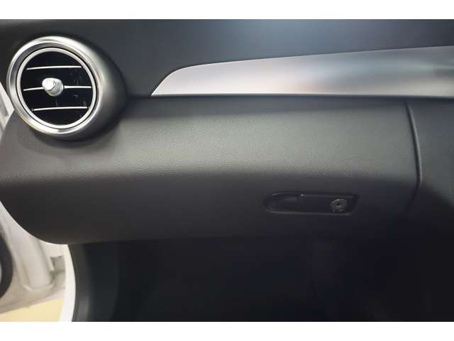 メルセデスベンツ Ｃクラスワゴン Ｃ２００ ４マチック アバンギャルド ４ＷＤ H29年 (北海道) 99