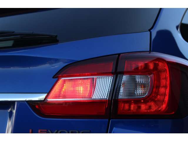 スバル レヴォーグ １．６ ＳＴＩ スポーツ アイサイト ４ＷＤ H29年 (関東) 99