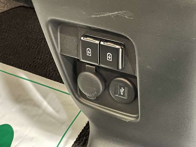 スズキ スペーシア ６６０ カスタム ハイブリッド ＸＳ ４ＷＤ R5年 (北海道) 99