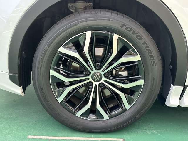 トヨタ クラウン　クロスオーバー　ハイブリッド ２．５ Ｇ Ｅ－ＦＯＵＲ ４ＷＤ R5年 (東海) 99