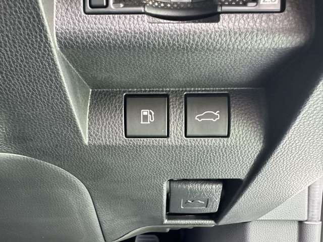 トヨタ クラウン　クロスオーバー　ハイブリッド ２．５ Ｇ Ｅ－ＦＯＵＲ ４ＷＤ R5年 (東海) 99