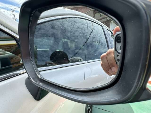 トヨタ クラウン　クロスオーバー　ハイブリッド ２．５ Ｇ Ｅ－ＦＯＵＲ ４ＷＤ R5年 (東海) 99