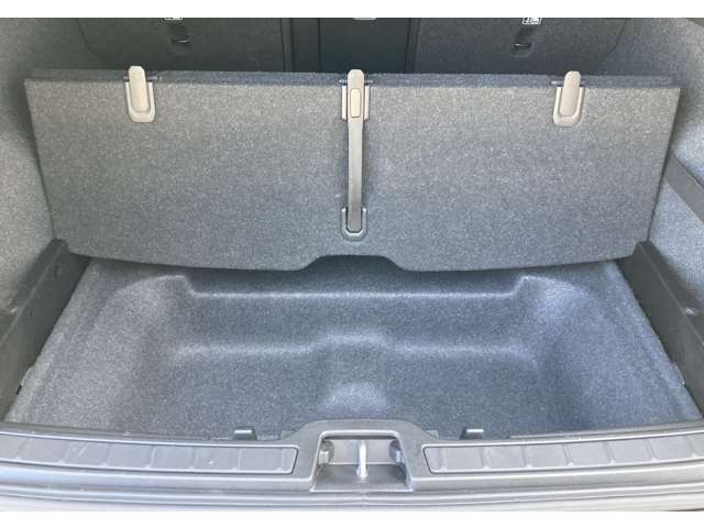 ボルボ ＸＣ４０ Ｔ４ ＡＷＤ モメンタム ４ＷＤ R2年 (関東) 99