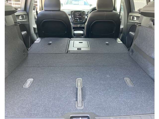 ボルボ ＸＣ４０ Ｔ４ ＡＷＤ モメンタム ４ＷＤ R2年 (関東) 99