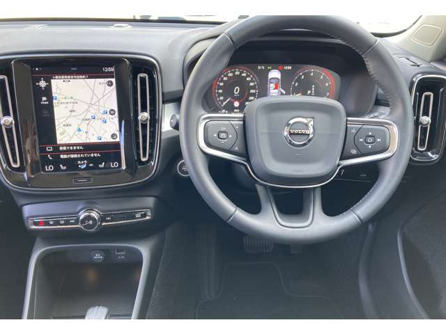 ボルボ ＸＣ４０ Ｔ４ ＡＷＤ モメンタム ４ＷＤ R2年 (関東) 99