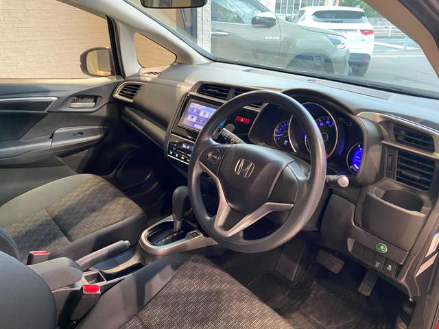 ホンダ フィット １．３ １３Ｇ Ｆ H29年 (九州・沖縄) 99