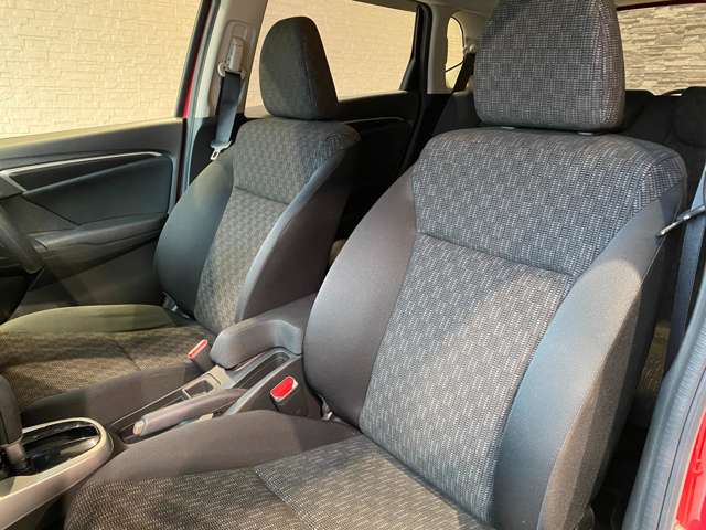 ホンダ フィット １．３ １３Ｇ Ｆ H29年 (九州・沖縄) 99