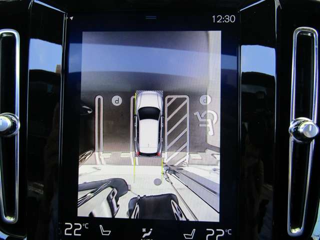 ボルボ ＸＣ４０ Ｔ４ ＡＷＤ Ｒデザイン ４ＷＤ R2年 (関東) 99