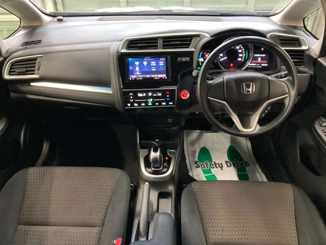ホンダ フィット　ハイブリッド １．５ ハイブリッド Ｆ ４ＷＤ H30年 (北海道) 99