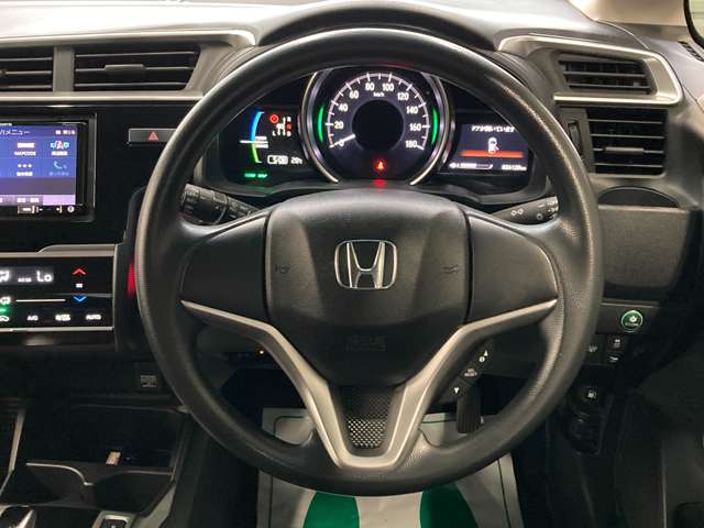 ホンダ フィット　ハイブリッド １．５ ハイブリッド Ｆ ４ＷＤ H30年 (北海道) 99