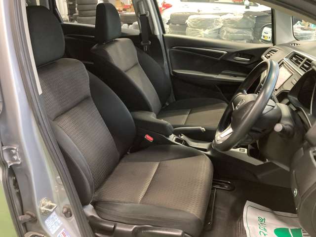 ホンダ フィット　ハイブリッド １．５ ハイブリッド Ｆ ４ＷＤ H30年 (北海道) 99