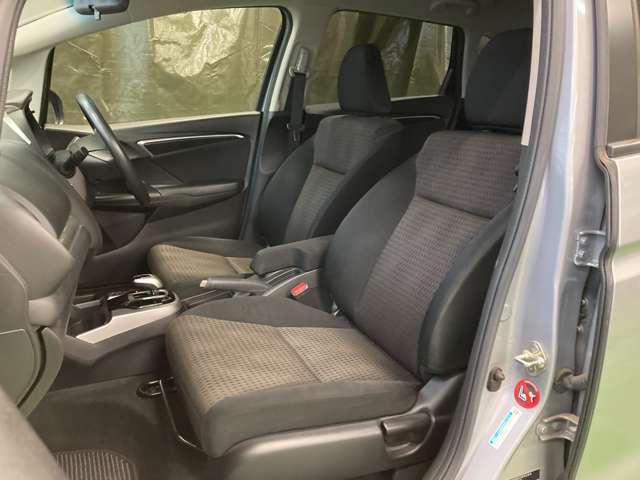 ホンダ フィット　ハイブリッド １．５ ハイブリッド Ｆ ４ＷＤ H30年 (北海道) 99