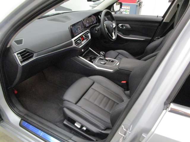 ＢＭＷ ３シリーズ ３１８Ｉ ４０ＴＨ アニバーサリー エディション R3年 (近畿) 99