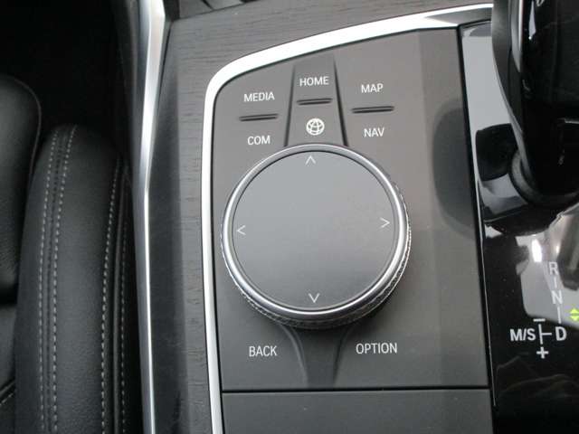 ＢＭＷ ３シリーズ ３１８Ｉ ４０ＴＨ アニバーサリー エディション R3年 (近畿) 99