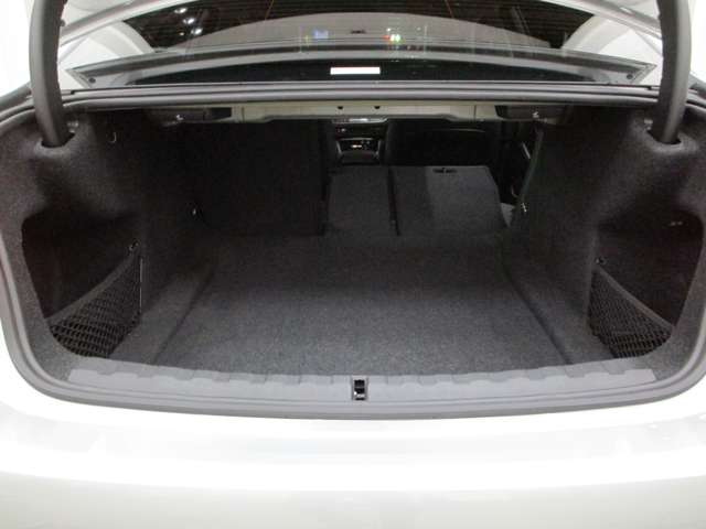 ＢＭＷ ３シリーズ ３１８Ｉ ４０ＴＨ アニバーサリー エディション R3年 (近畿) 99