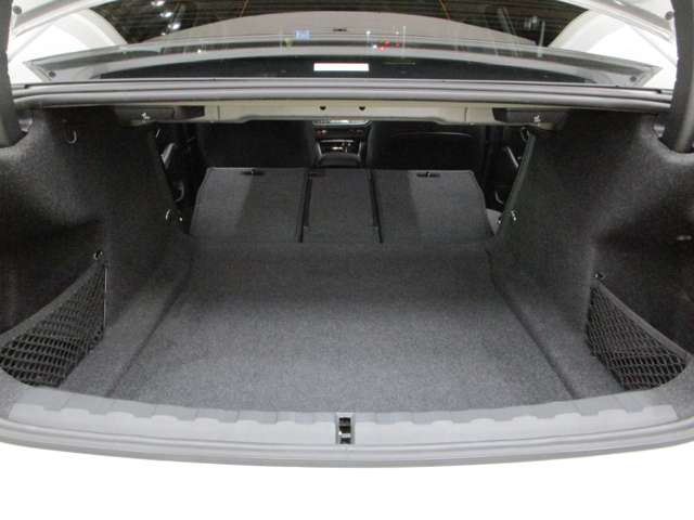 ＢＭＷ ３シリーズ ３１８Ｉ ４０ＴＨ アニバーサリー エディション R3年 (近畿) 99