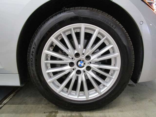 ＢＭＷ ３シリーズ ３１８Ｉ ４０ＴＨ アニバーサリー エディション R3年 (近畿) 99