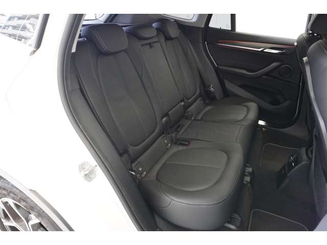 ＢＭＷ Ｘ１ Ｘドライブ １８Ｄ Ｘライン ４ＷＤ R4年 (近畿) 99