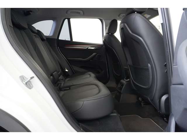 ＢＭＷ Ｘ１ Ｘドライブ １８Ｄ Ｘライン ４ＷＤ R4年 (近畿) 99