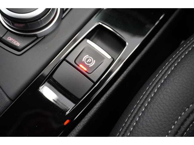 ＢＭＷ Ｘ１ Ｘドライブ １８Ｄ Ｘライン ４ＷＤ R4年 (近畿) 99