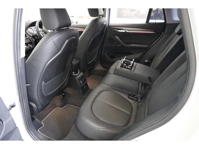 ＢＭＷ Ｘ１ Ｘドライブ １８Ｄ Ｘライン ４ＷＤ R4年 (近畿) 99