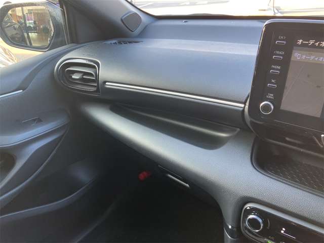 トヨタ ヤリス １．０ Ｇ R3年 (東海) 99