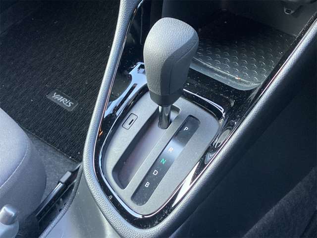 トヨタ ヤリス １．０ Ｇ R3年 (東海) 99